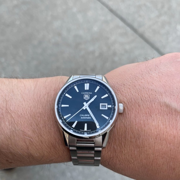 TAG Carrera Calibre 5 black dial stainless steel band